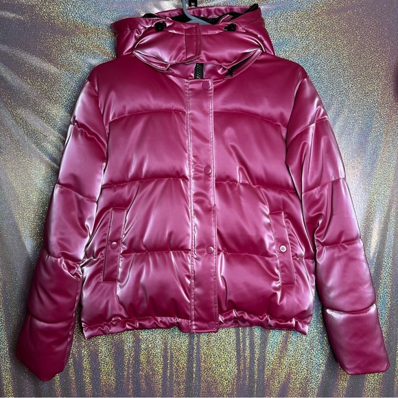 Forever 21 Rose Pink Fuchsia Metallic Quilted Puffer Crop Jacket Coat - Picture 11 of 13